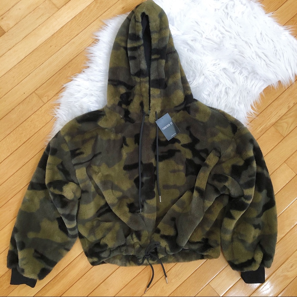 Camo Hoodie / Pullover